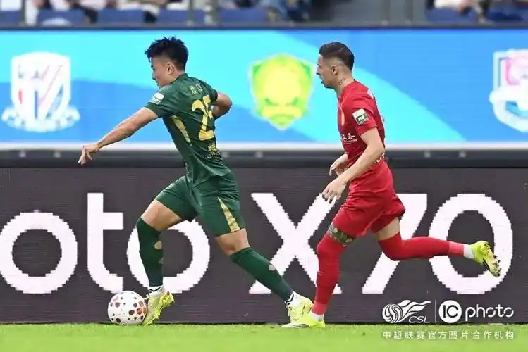 亚冠联赛：悉尼FC VS 上海海港